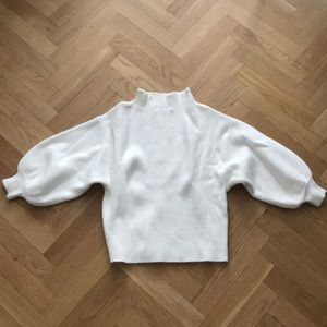 Line + dot white sweater